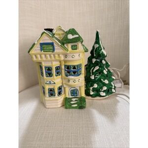 1981 Mann Ceramic Knob Hill House Christmas Village - Yellow / Blue Vintage